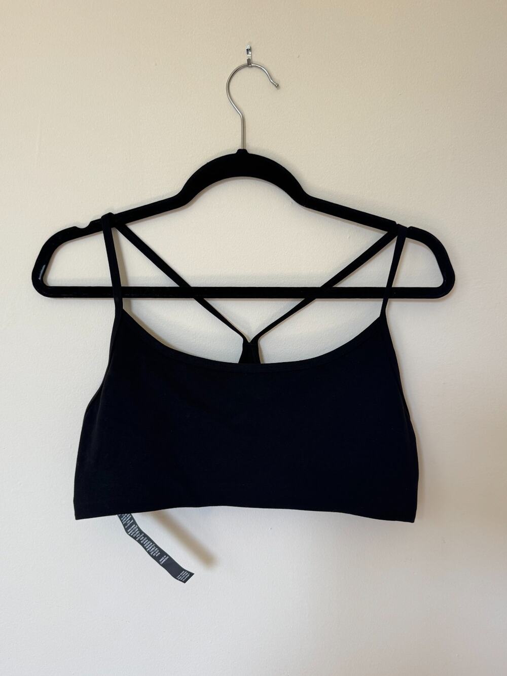 Vuori All The Feels Black Sports Bra Womens Size Large Scoop Neck Racerback